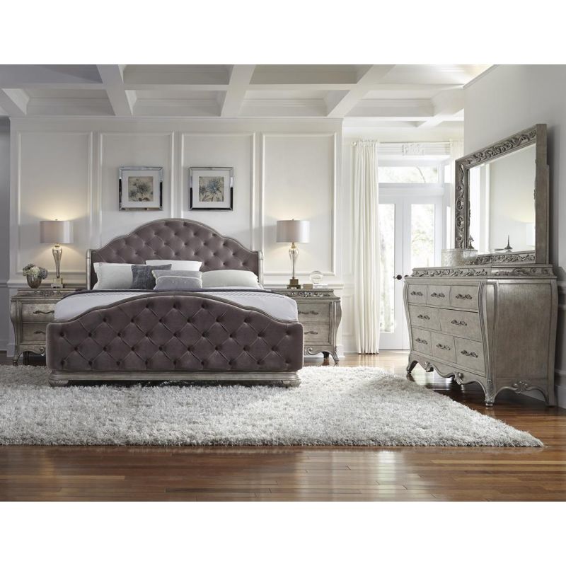 Pulaski Furniture Rhianna Upholstered Bedroom Set Queen